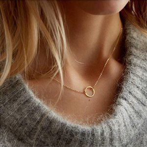 Dainty Open Circle Pendant Necklace